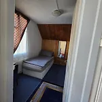 5 Bedrooms 3 Miles From Cenrre * Bern